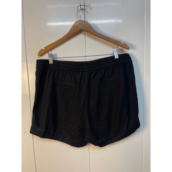Old Navy Drawstring Elastic Waist Shorts with Pockets Black Linen Size 1X Plus - Picture 2 of 8